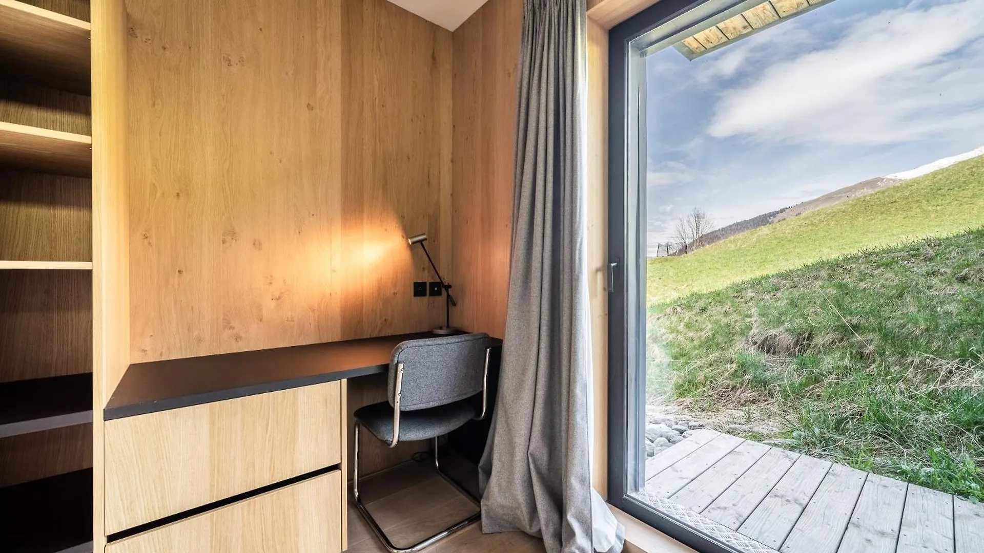 Chalet Nelcote Morzine - By Emerald Stay 0*,