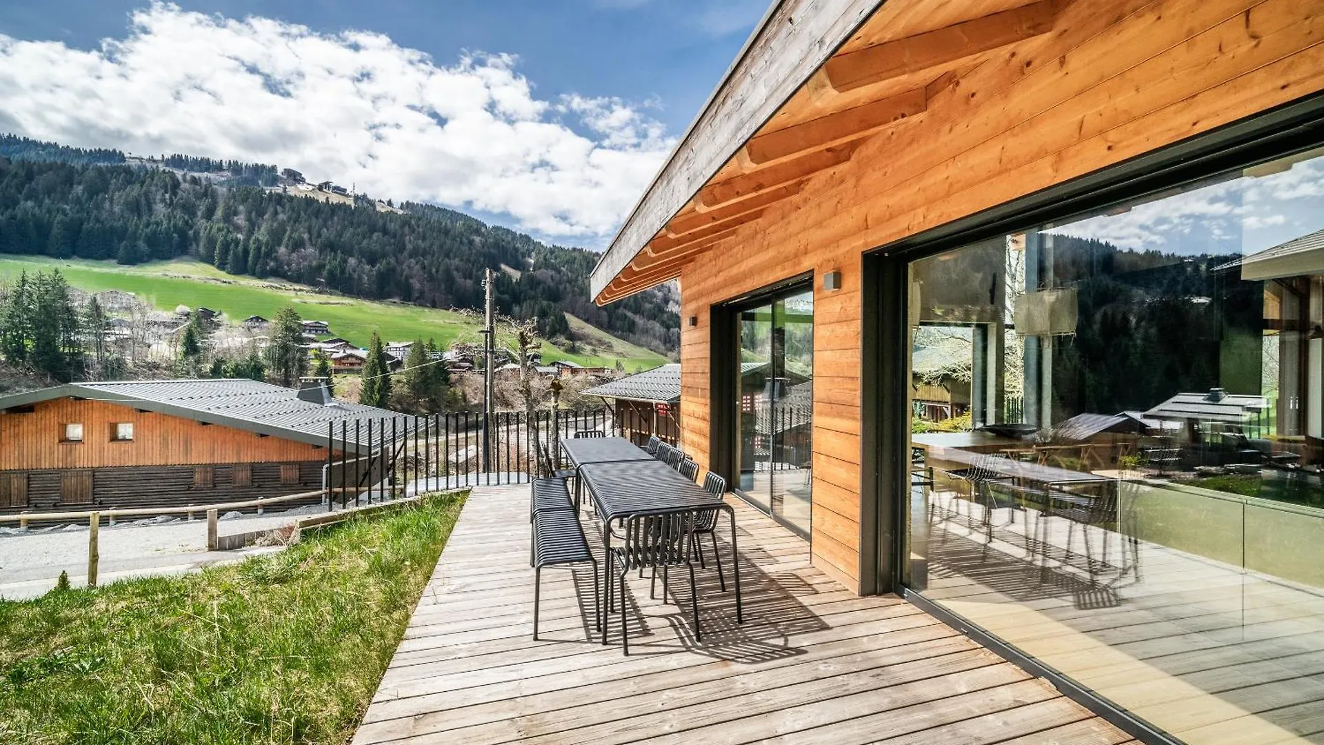 Chalet Nelcote Morzine - By Emerald Stay